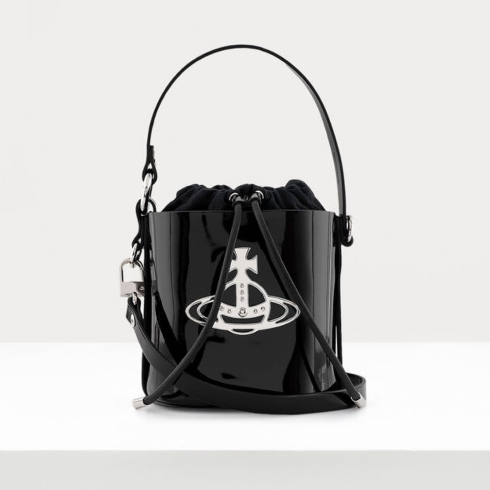 vivienne westwood daisy bucket bag